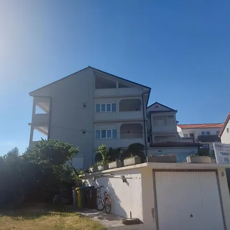 Bed & Breakfast Brko 3*