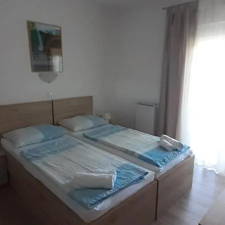 Bed & Breakfast Brko 3*